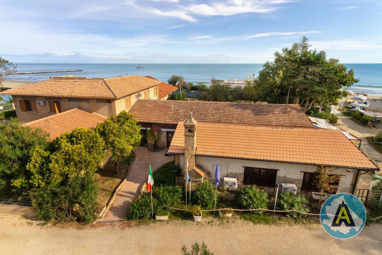 Isola Felice Hotel Silvi Paese Bagian luar foto
